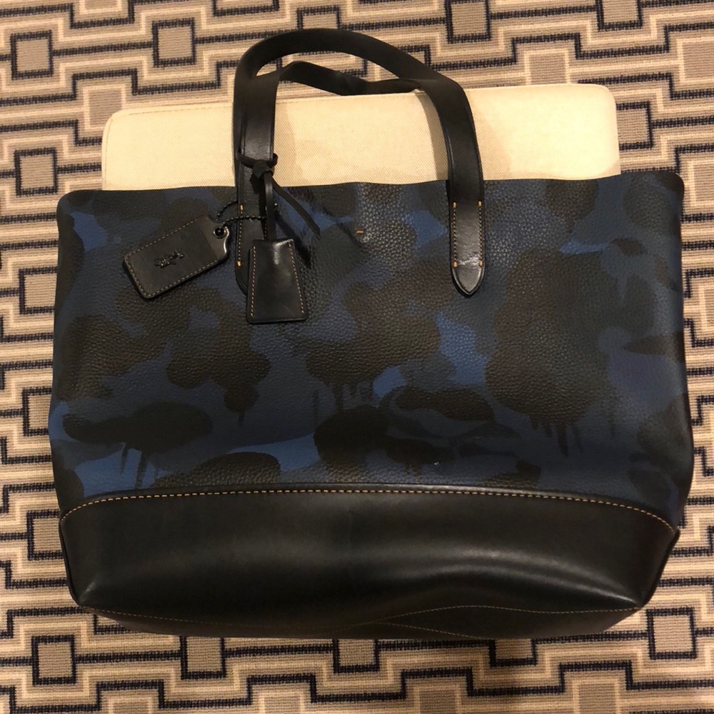 Men’s coach blue camo tote bag
